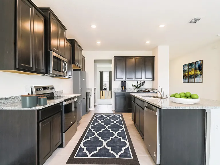 10832 Charlotte Dr — Photo 3