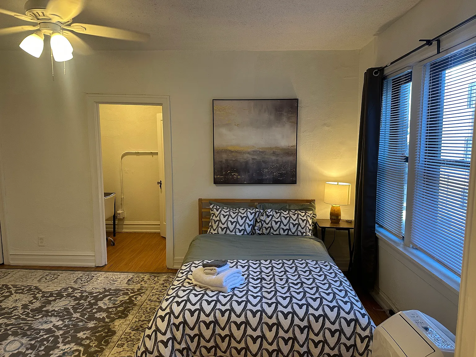 1 bed, 400 sqft, $1,499 — Photo 2