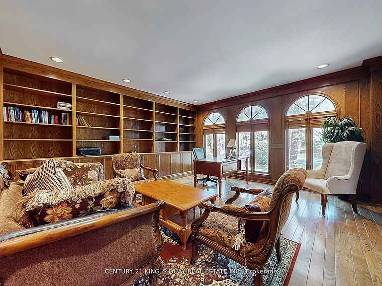 20 Limcombe Dr — Photo 10