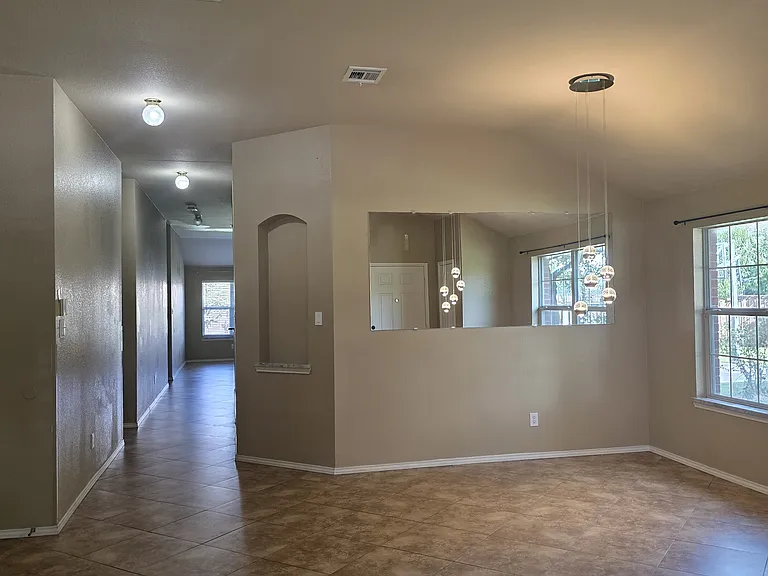 12112 Lamington Dr — Photo 5