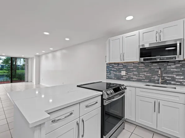 4822 ESEDRA Court #106, Lake Worth, FL 33467