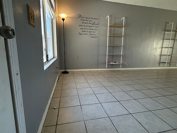 3rd image of 3078 Mohawk Rd