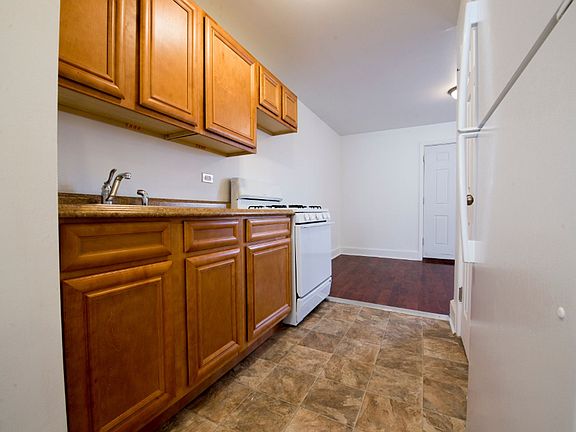 5th image of 6618 S Wabash Ave APT 5