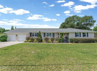 1041 Parkwood Dr NE, Leland, NC 28451