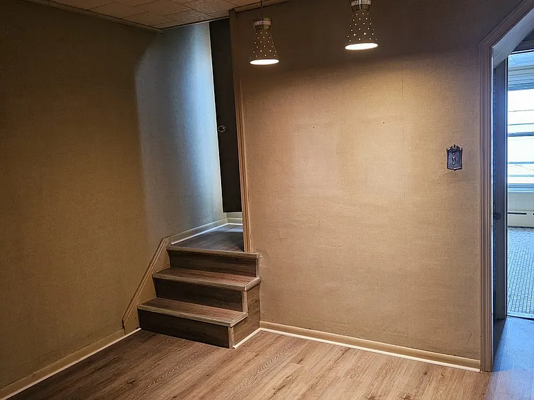 428 W Cedar St — Photo 10