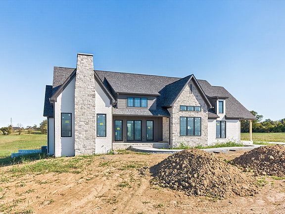 2nd image of 100 Ava Ct