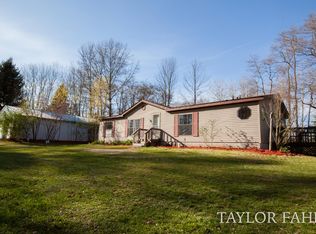 1148 W Spring Dr, Newaygo, MI 49337