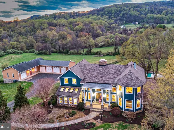 11597 Leeds Chapel Ln, Markham, VA 22643