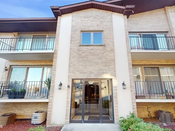 9830 Nashville Ave Unit 4, Chicago Ridge, IL 60415