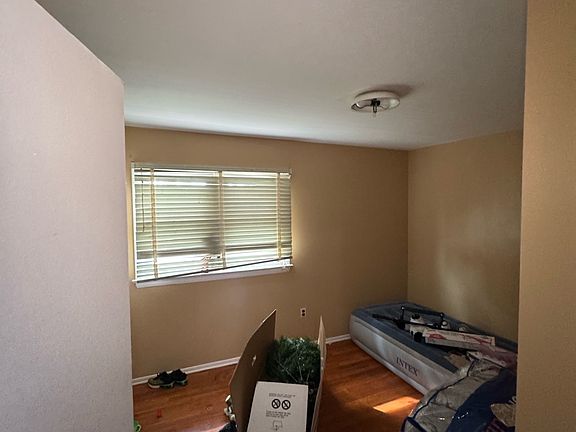 2nd image of 6404 Riggs Rd