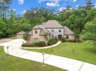 270 Gitz Ln, Madisonville, LA 70447