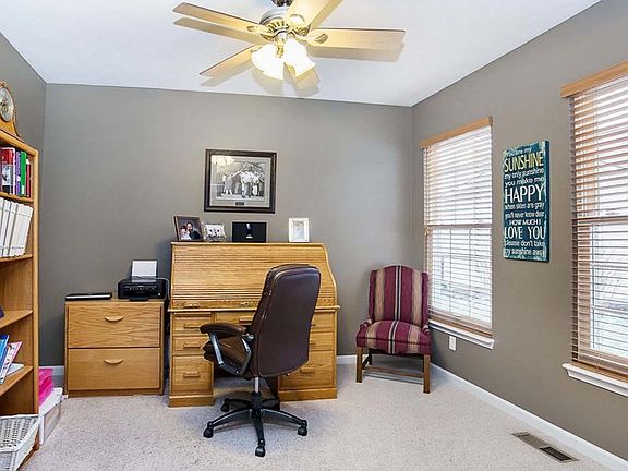 5th image of 16656 Blackbird Ct