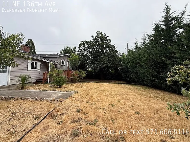 11 NE 136th Ave — Photo 38