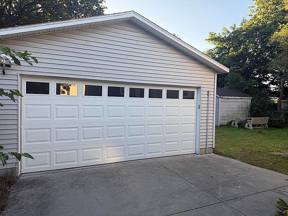 4th image of 2744 Huizenga St