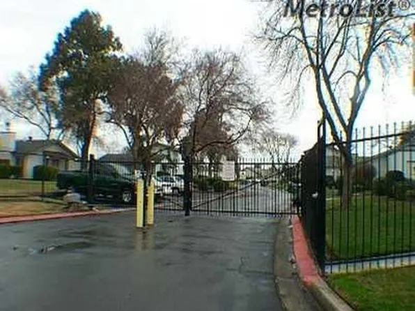 2669 Parkway, Ceres, CA 95307