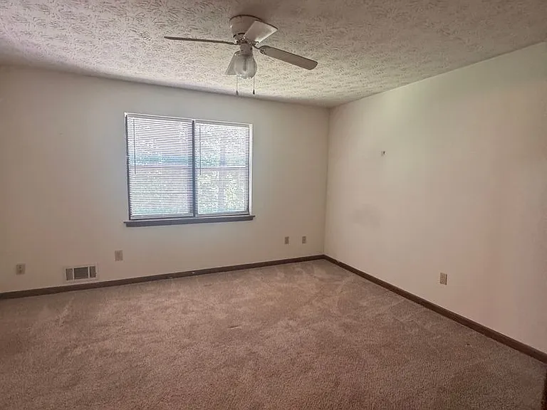 1120 Sweetwater Circle — Photo 18