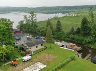 9405 Linck Dr, Pinckney, MI 48169