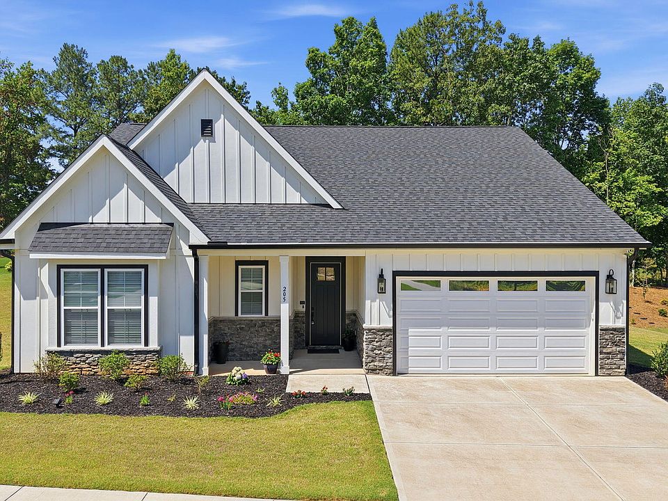 1st image of 205 Sutherland Dr
