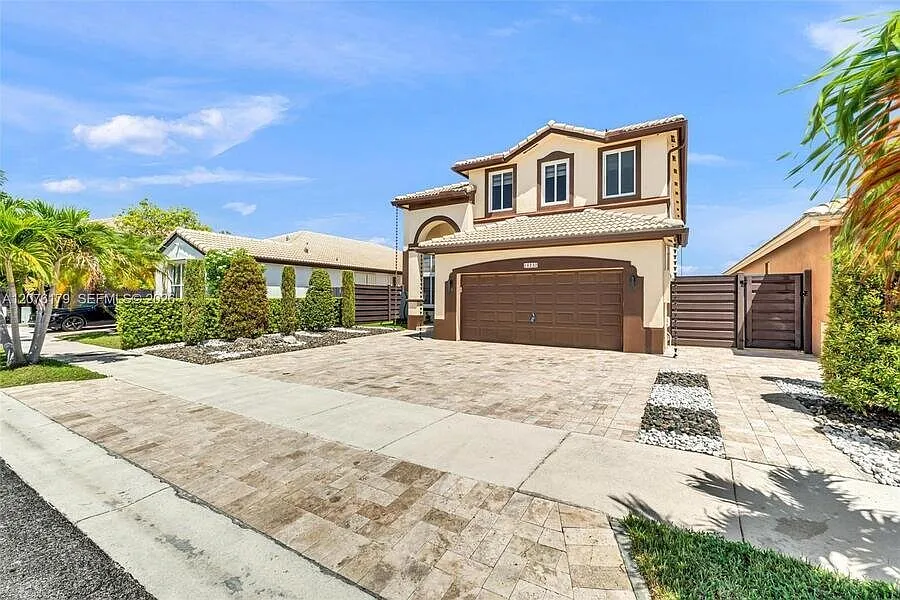 16237 SW 44th Ter