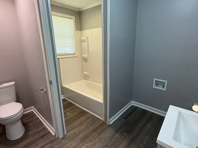 2128 Mayfield Ave SW — Photo 7
