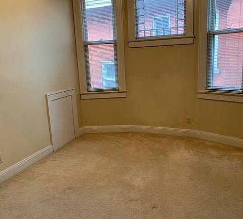 5th image of 1526 Quarrier St #D