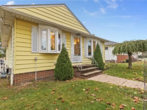 11770 Barrington Blvd, Parma Heights, OH 44130