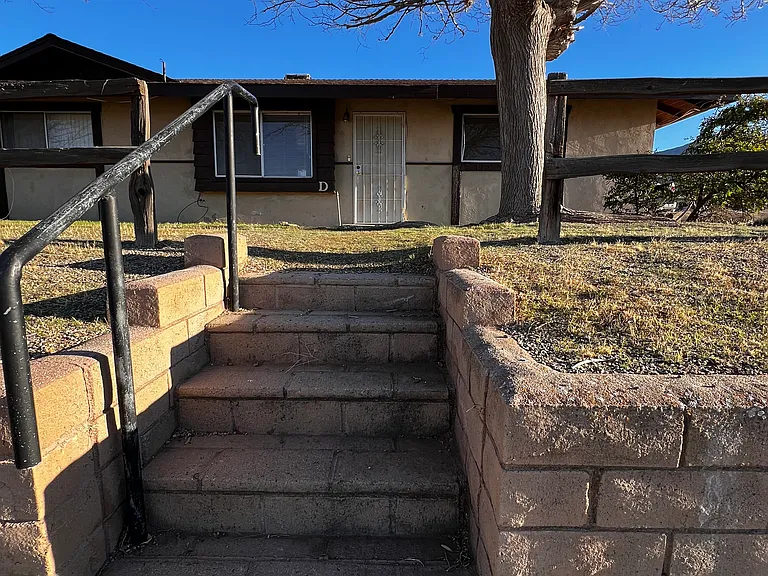 4660 Cortina Dr #D — Photo 1