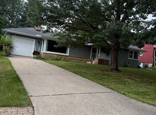 1605 72nd St W, Richfield, MN 55423