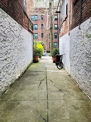 Rented by Steffan Olausson Partridge, LREB | media 26
