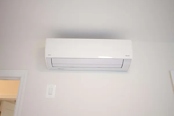 Rented by Nooklyn NYC LLC | media 7