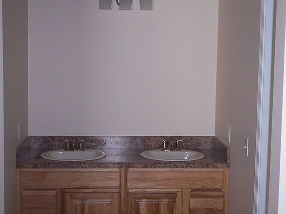 3rd image of 10022 Sunset Dr