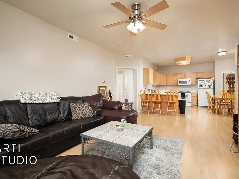 331 N Belmont Pl #233 — Photo 3
