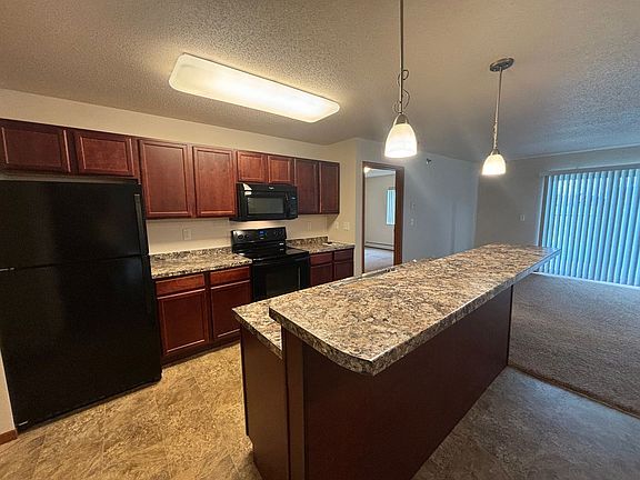 4th image of 3202 Broadway N #107