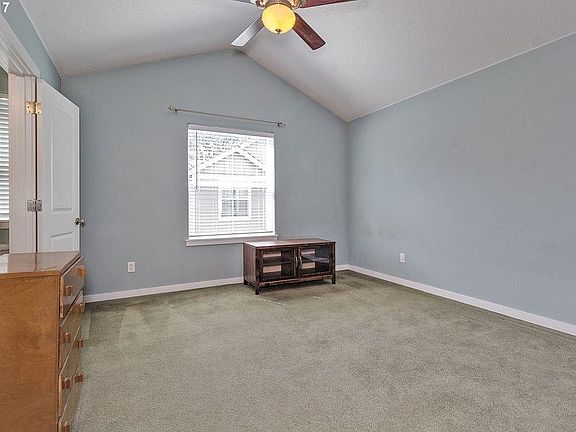 5th image of 2784 SE Palmer Ct