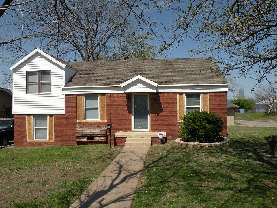 1st image of 801 SW 25th St