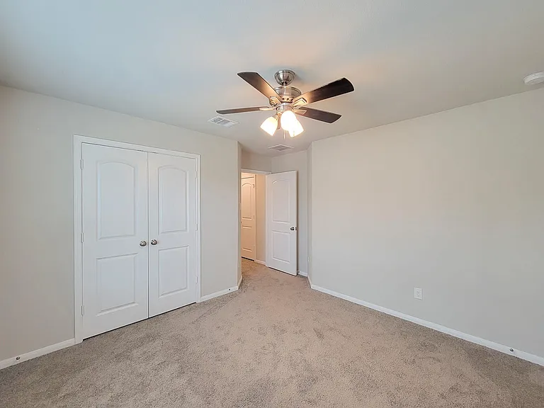 10423 Astor Point Trl — Photo 35