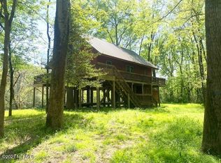 323 Riverview Dr, Elizabethtown, NC 28337