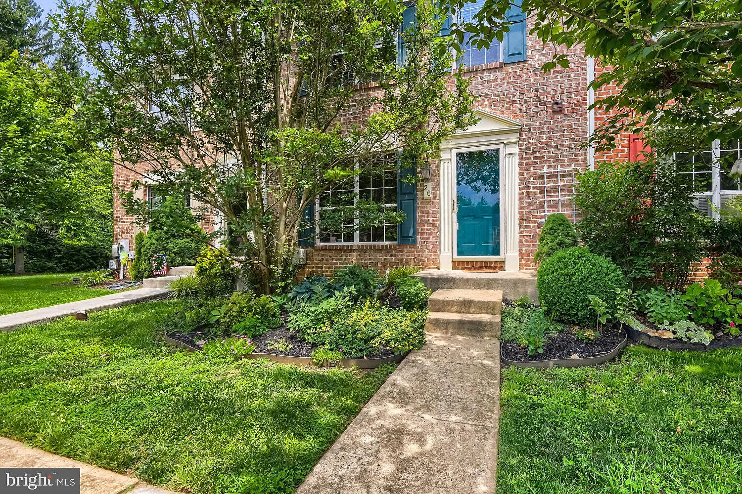 4 bed, 3.5 bath, 1480 sqft, $2,850 — Photo 1