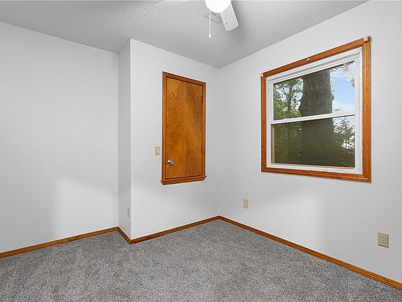 2nd image of 13101 Summit Drive Loop