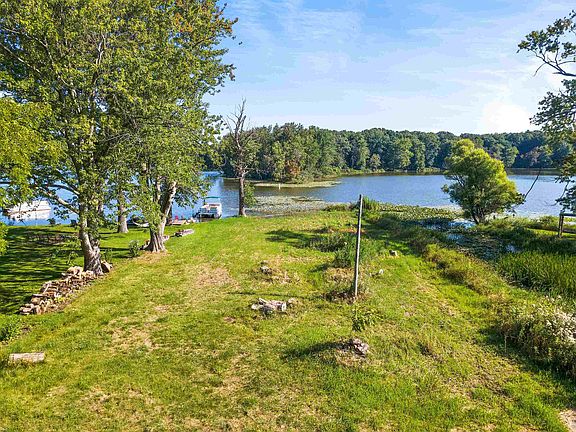 5th image of 9094 N Steinbarger Lake Dr