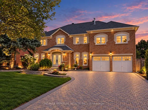9 Elderwood Dr, Richmond Hill, ON L4B 2W8