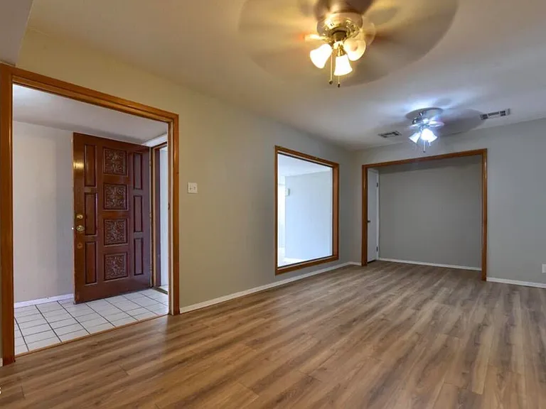 4700 Louisiana St — Photo 31