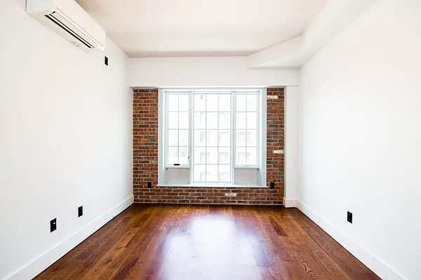 Rented by Nooklyn NYC LLC | media 22