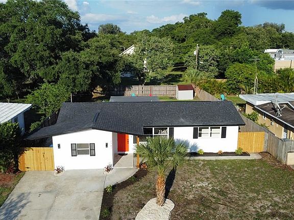 3rd image of 2167R Poinciana Ter
