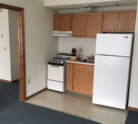 5th image of 121 W Poplar St APT 404