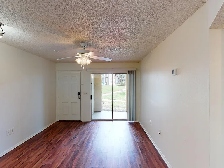 Lakewood Place — Photo 49