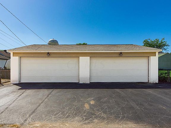3rd image of 3378 Woodlawn Ave