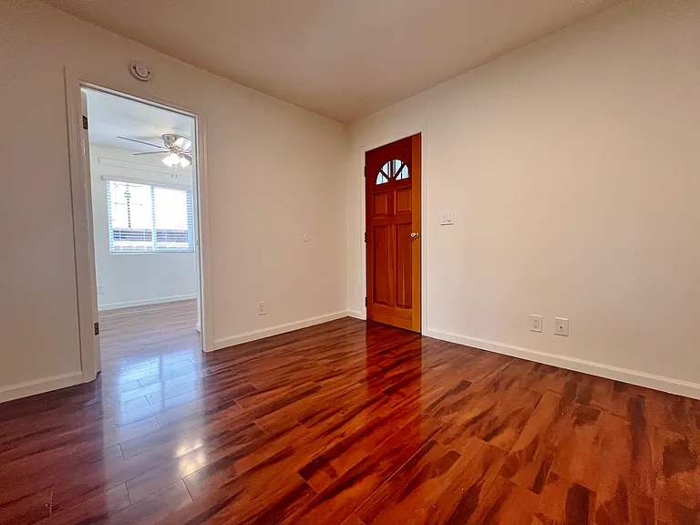 Dining Room / Bonus Room