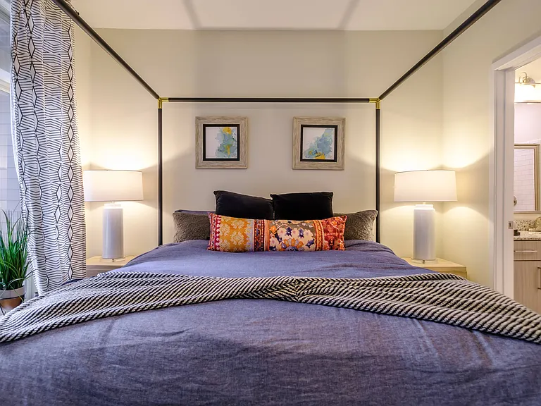 Berkshire Chapel Hill — Photo 9
