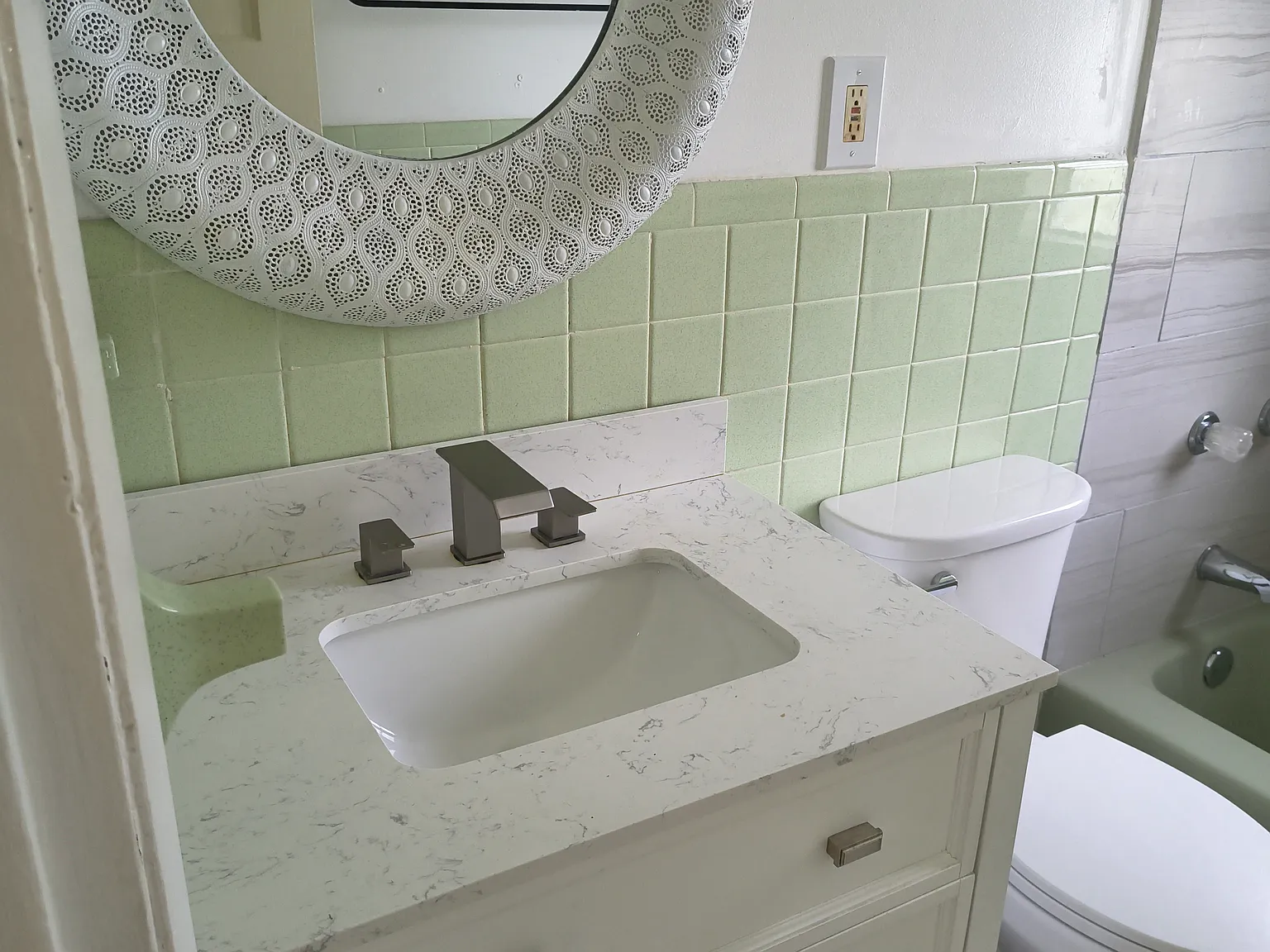 2 bed, 1000 sqft, $1,300 — Photo 4